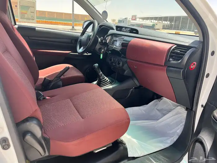 تويوتا هايلوكس غماره بنزين موديل 2022 6