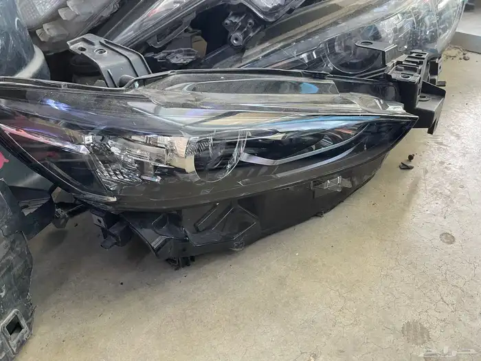 قطع مازدا مستعمل 12