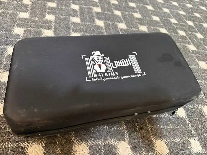 مع الشنطه والاغراض كامله 0