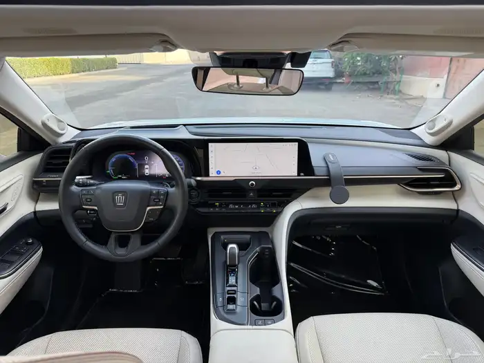 تويوتا كراون ماجستنا 2023 شبه جديد 17