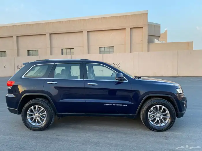 للبيع  جيب جراند شيروكي 2015 ليمتد دبل V6 3