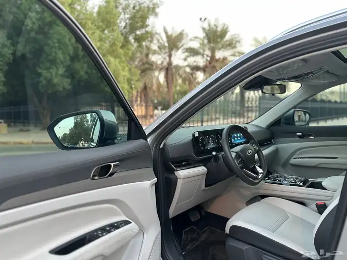فورد تيريتوري موديل 2025 سعودي نص فل ترند 21