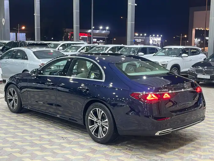 مرسيدس موديل 2024 E200 3