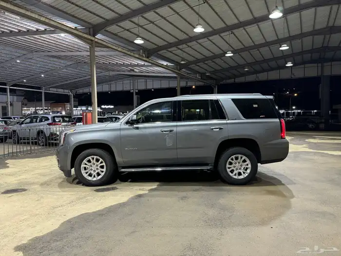 يوكن 2020 SLE عداد 70 الف كم . 6