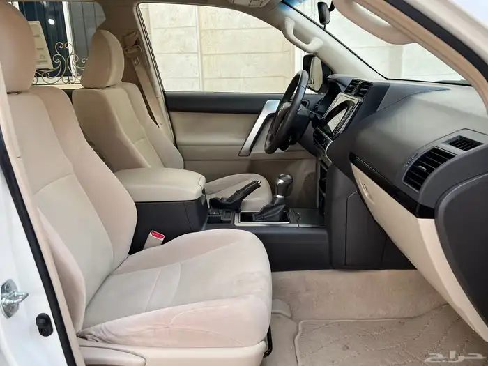 تويوتا برادو 2023 6سلندر عداد 28 الف 11