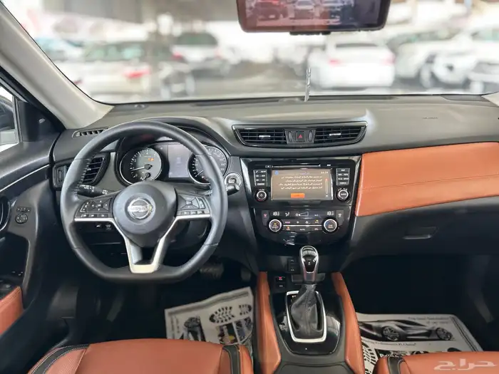 نيسان اكس تريل   2020  فل كامل 15