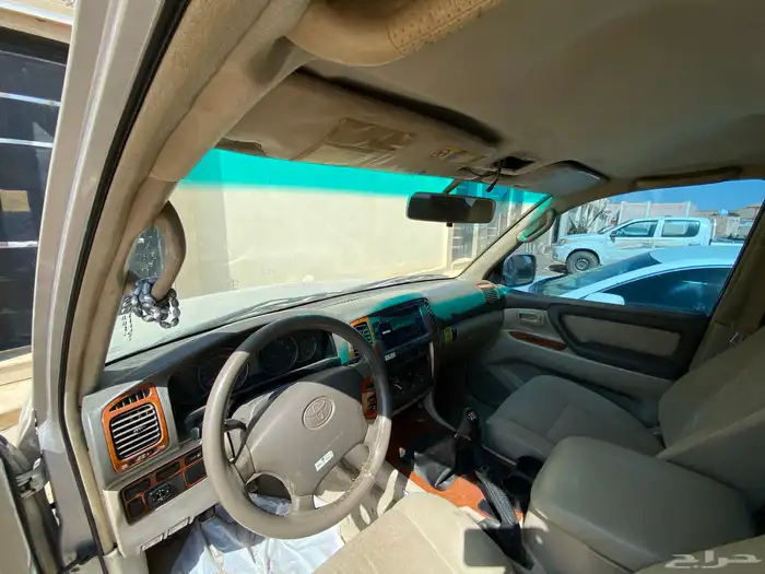 صالون لاند كروزر GXR 2003 8