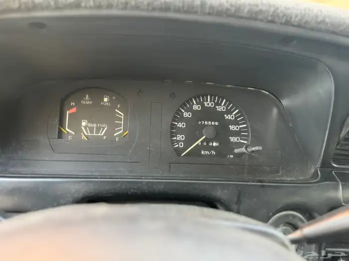 تويوتا لاندكروزر جي موديل 1991 3