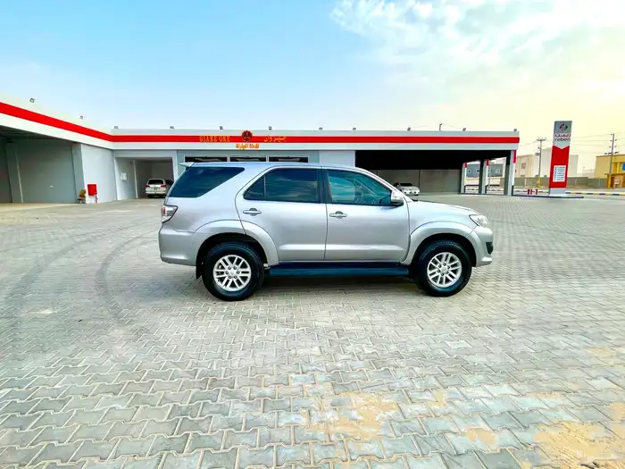 جيب فورتشنر 2015 9