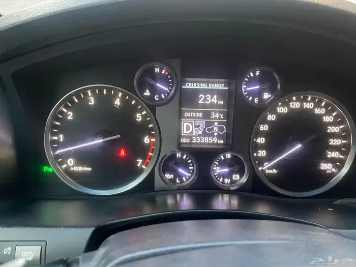 تويوتا لكزس 2013. ال اكس 570 3