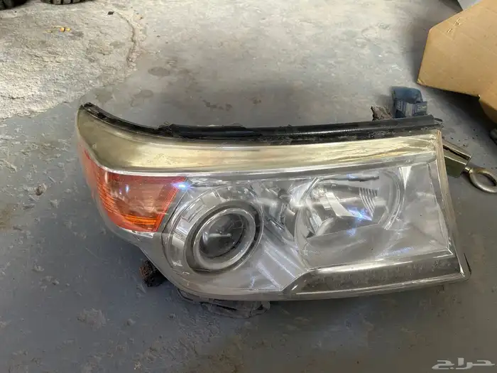 للبيع اغراض لاندكروزر 2014 تركب على عدة موديلات 0