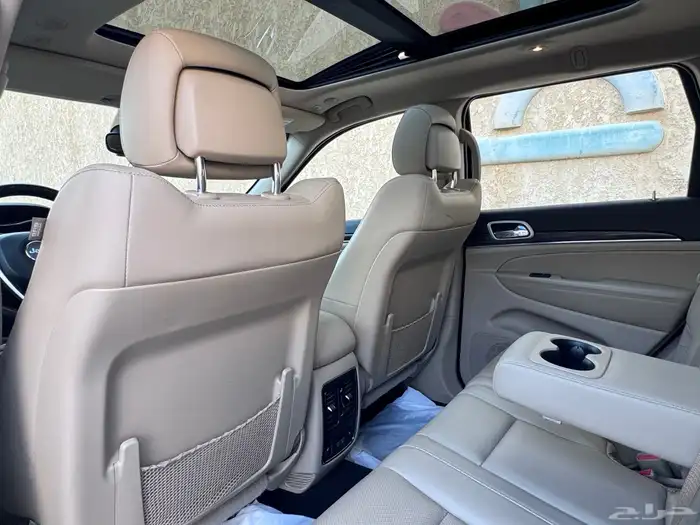 جيب شيروكي لميتد 2021 28