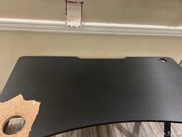 طاولة قيمينق سوداء 0