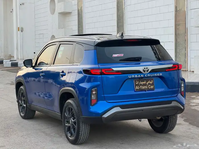 تويوتا أوربان كروزر 2024 GLX فل كامل 9