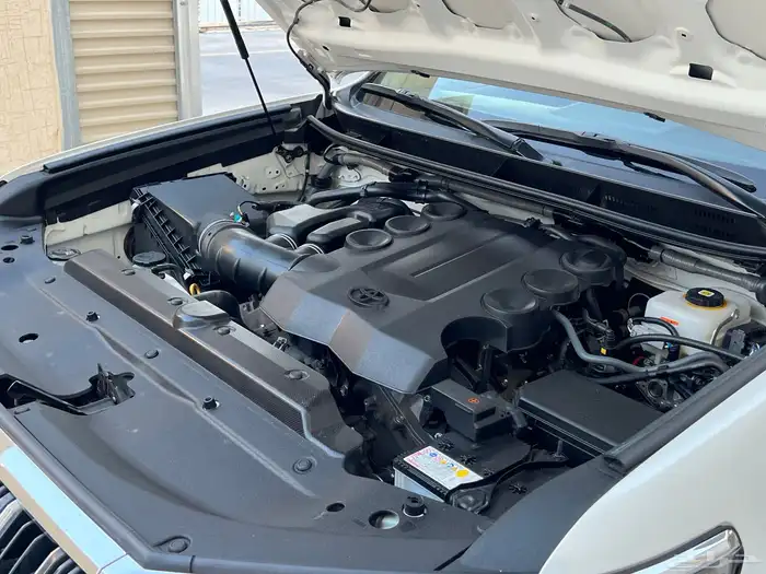 تويوتا برادو 2023 6سلندر عداد 28 الف 19