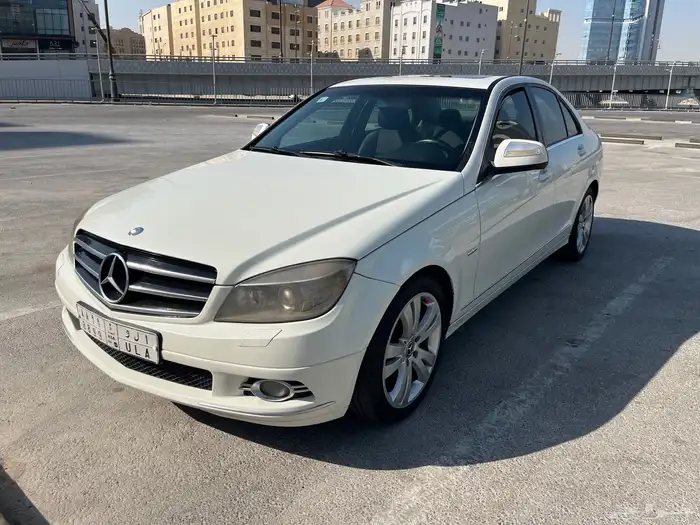مرسيدس C200 موديل 2008 1