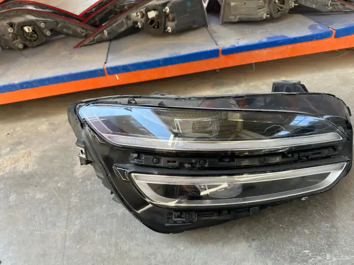 شمعه جنسس g70 يمين 2019-2023 وكاله 2