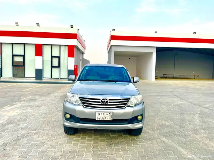 جيب فورتشنر 2015 6