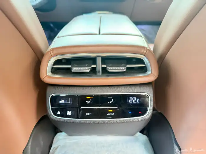 للبيع جنيسس G80 بطاقه جمركيه 2021 6سلندر 44