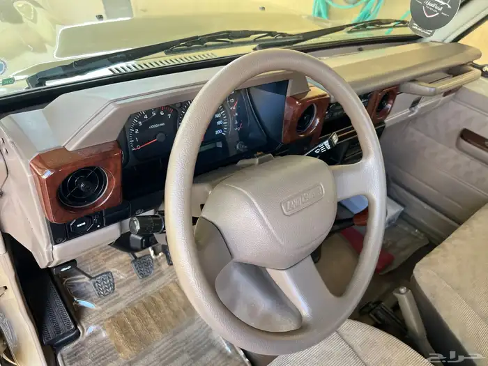 جيب شاص المديل 2009 مخزن بريمي سلق 11 ريشه ونش دفلوك 40