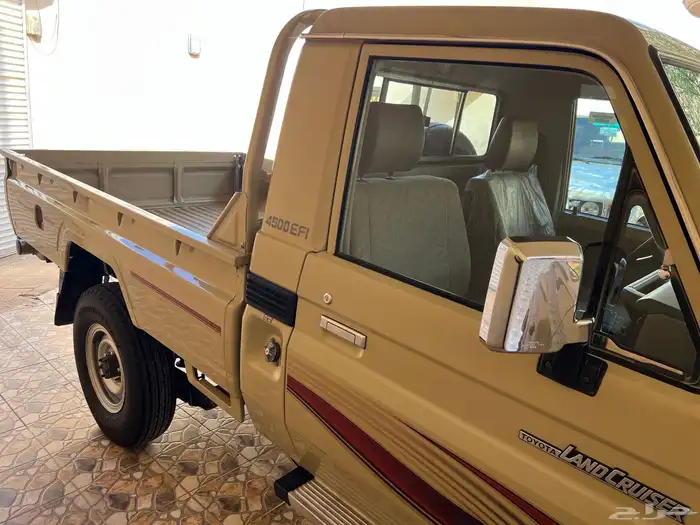 جيب شاص المديل 2009 مخزن بريمي سلق 11 ريشه ونش دفلوك 13