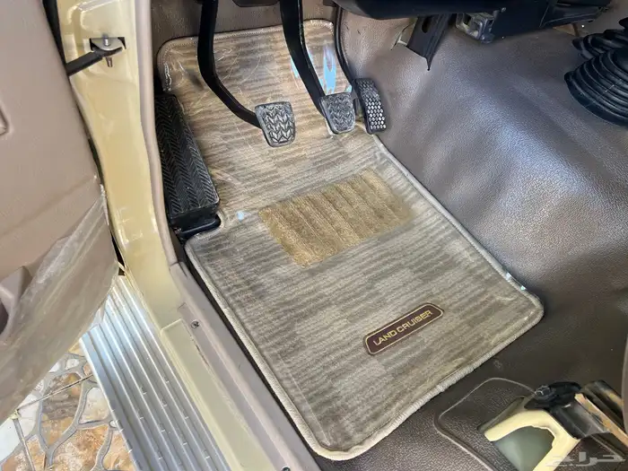 جيب شاص المديل 2009 مخزن بريمي سلق 11 ريشه ونش دفلوك 52