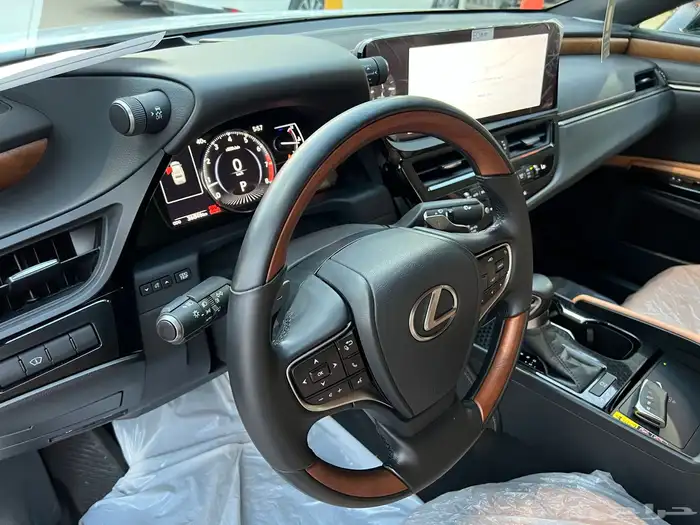 لكزس ES350 2024 CC بريمي فل كامل 13