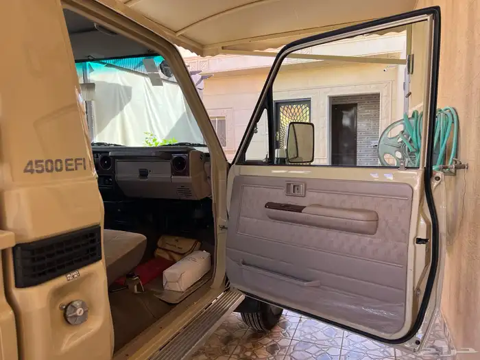 جيب شاص المديل 2009 مخزن بريمي سلق 11 ريشه ونش دفلوك 61