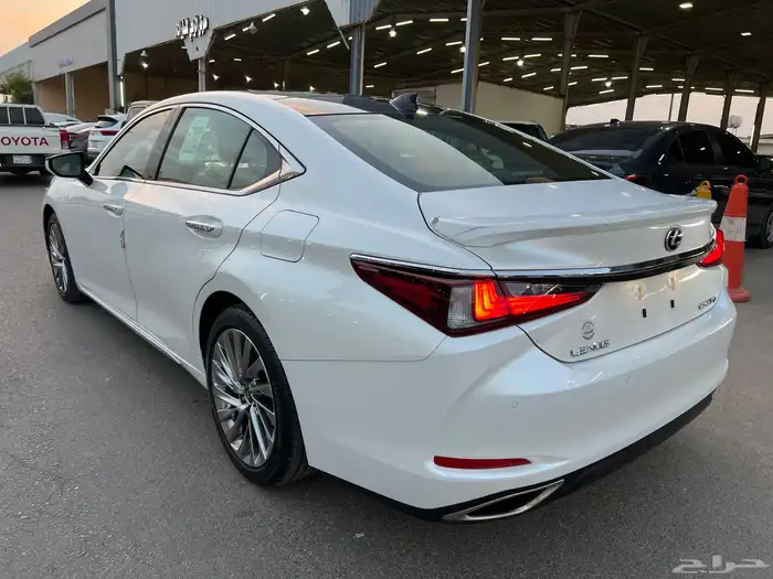 لكزس ES350 2024 CC بريمي فل كامل 5