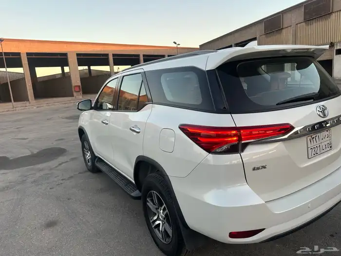 تويوتا جيب فورشتنر 2019 8