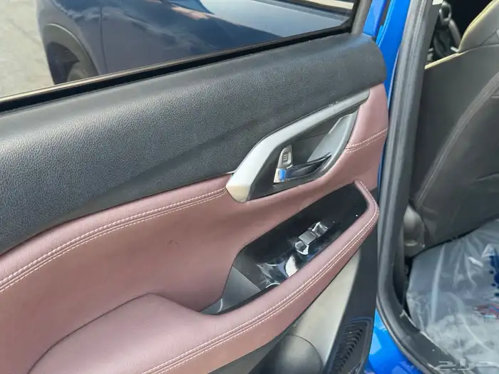 تويوتا أوربان كروزر 2024 GLX فل كامل 13