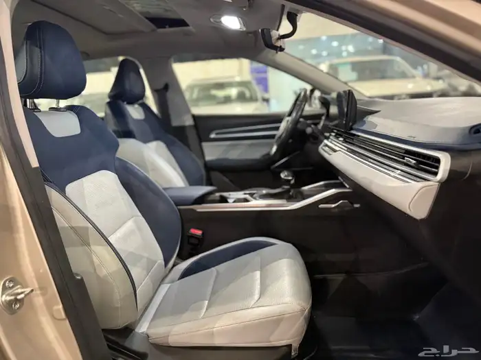 للبيع جيلي امحراند 7 موديل 2023 فل كامل . 13