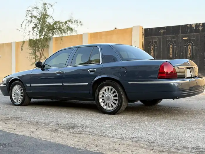 فورد ماركيز موديل 2010 سعودي 1