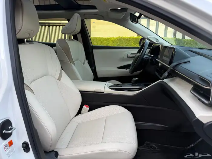 تويوتا كراون ماجستنا 2023 شبه جديد 22