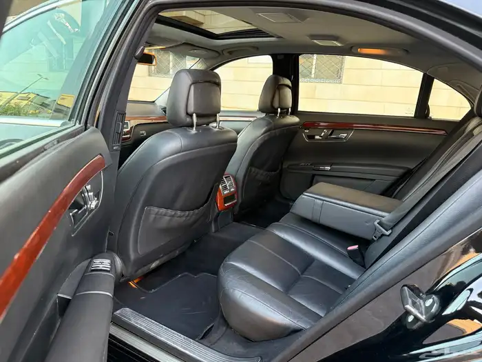 مرسيدس بانوراما 2008 عداد 126 الف لايوجد رش 6