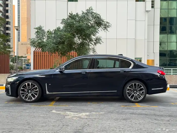 بي ام 740i 2021 ضمان وصيانه 2