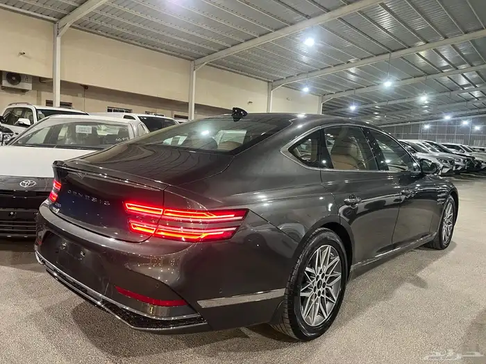 جنسس G80 برستيج 2025 عداد 25 الف وكاله سعودية 20