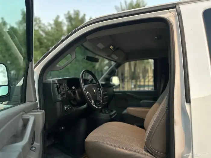 شفروليه إكسبرس موديل 2017 سعودي شاص طويل وزن 2500 فل 18