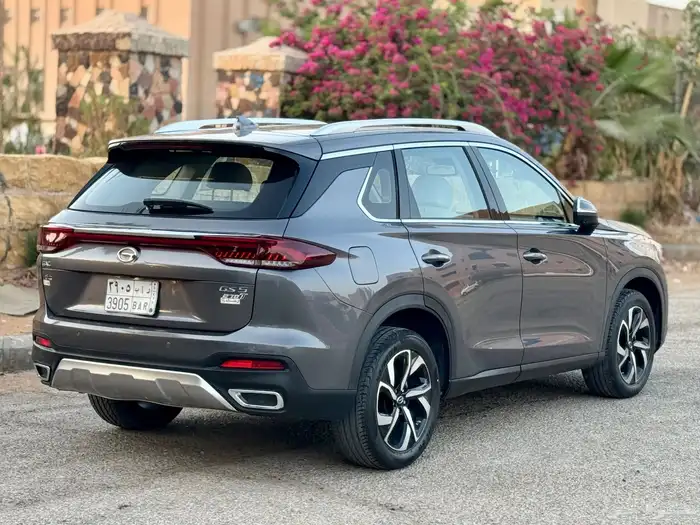 للبيع ((GAC)) ((GS5)) 2021 ((مستخدم واحد من الوكاله)) 6