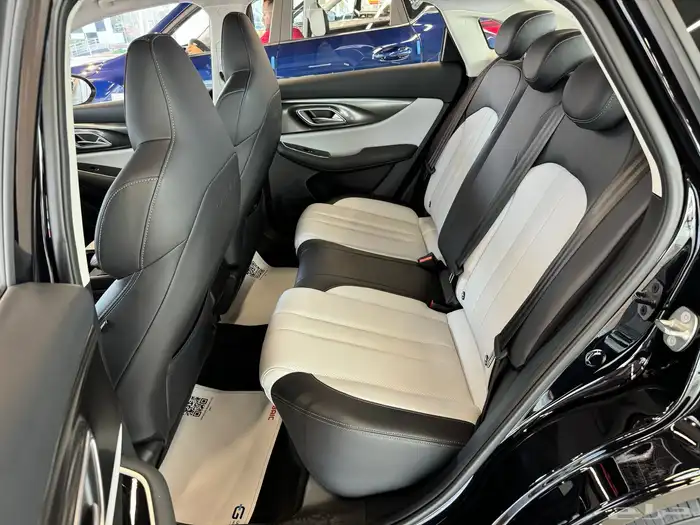 بايك u5 plus 2025 صن روف بافضل عرض مع عازل حراري مجاني 3