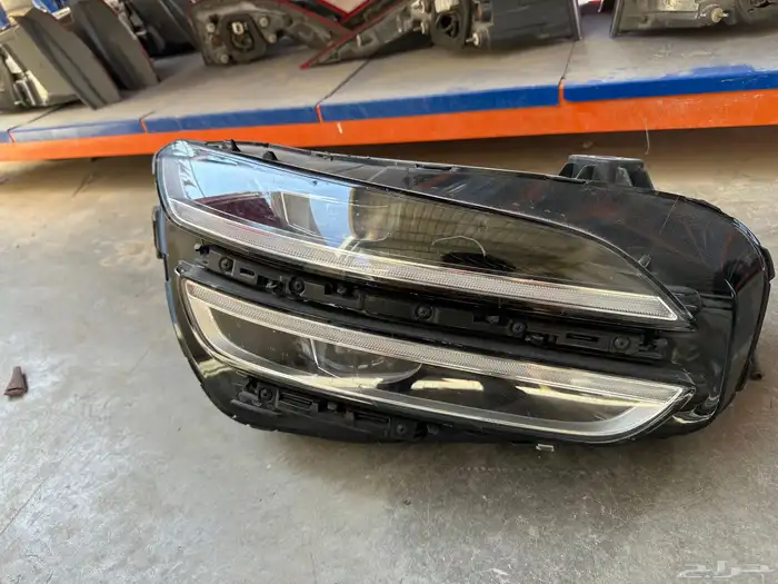 شمعه جنسس g70 يمين 2019-2023 وكاله 1