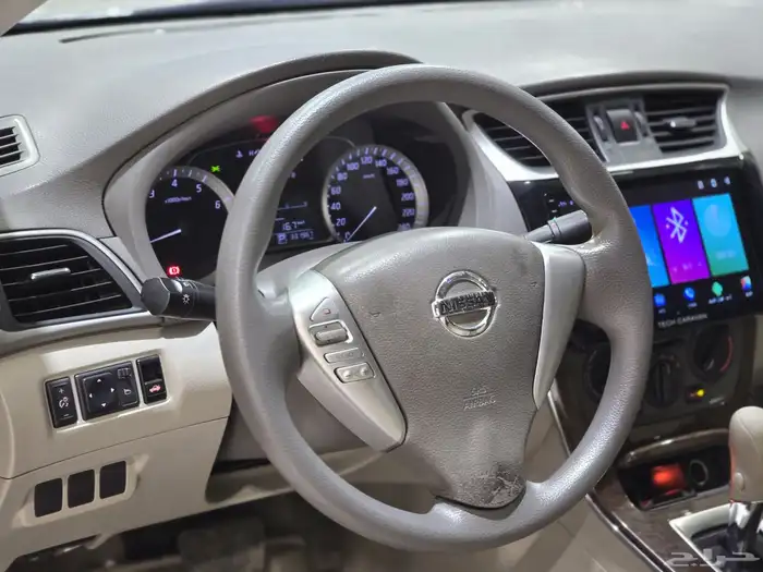 نيسان سنترا موديل 2015 بحالة ممتازة 10