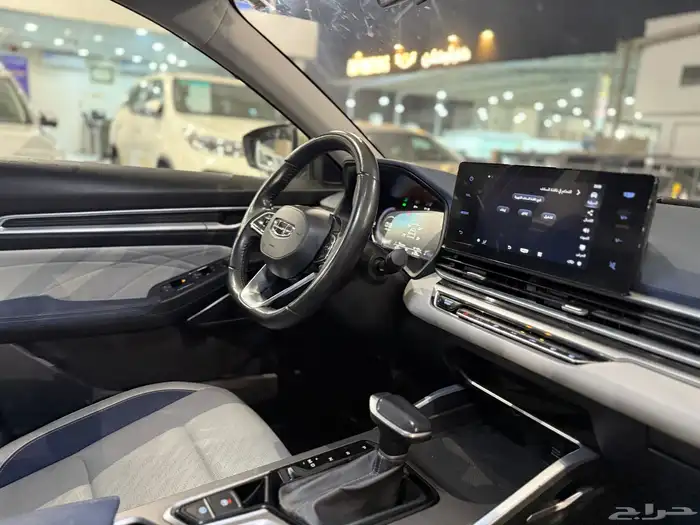 للبيع جيلي امحراند 7 موديل 2023 فل كامل . 15