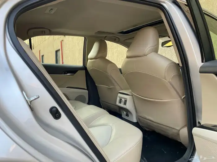 كامري قراندي موديل 2020 36