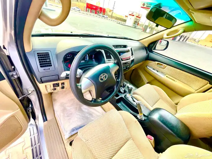 جيب فورتشنر 2015 2