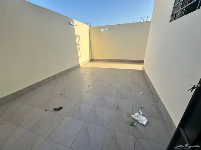 شقه ارضيه للبيع 4 غرف وصاله حي البوادي جديده 14