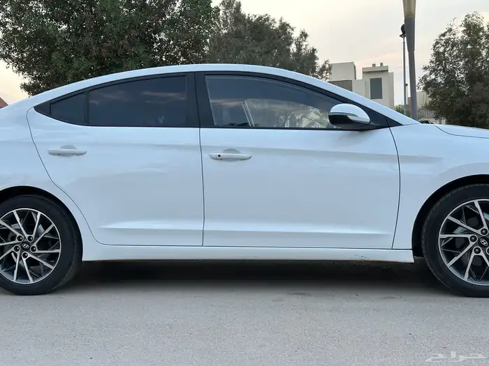 النترا موديل 2020 فل كامل شبة جديدد 5