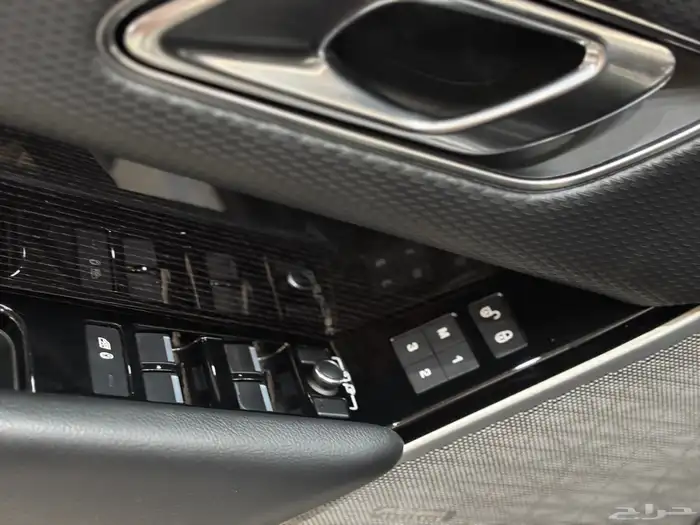 لاند روفر فيلار موديل 2018 سعودي بدي وكالة 9