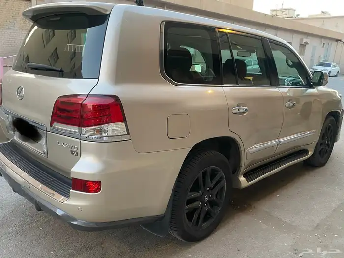 تويوتا لكزس 2013. ال اكس 570 0