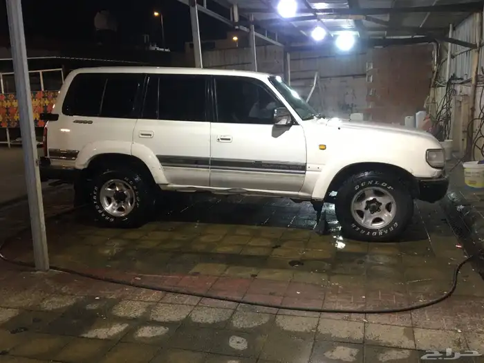 جيب تايوتا صالون 3